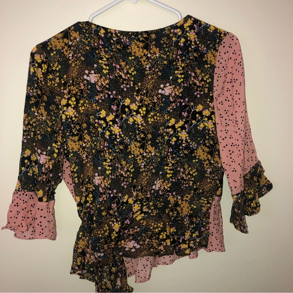 NWT Urban Outfitters Flutter Sleeve Wrap Top - Picture 5 of 5